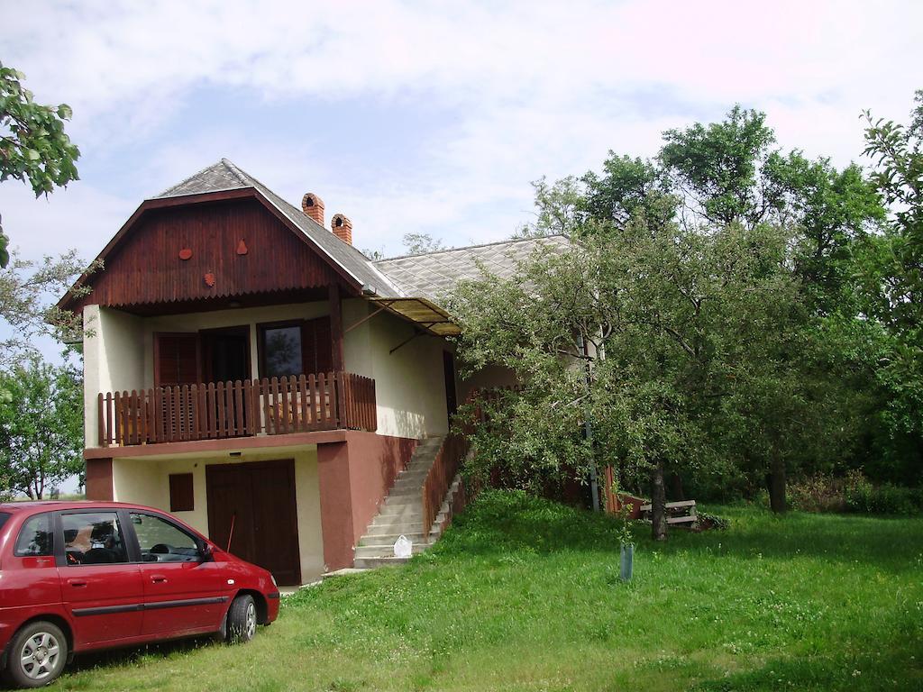 Nyugalomsziget Nyaralohaz Villa Zalaszentlászló Buitenkant foto